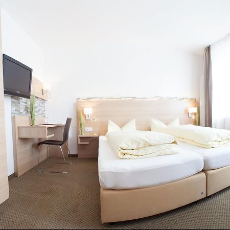Hotel Vitis Эрдинг Экстерьер фото