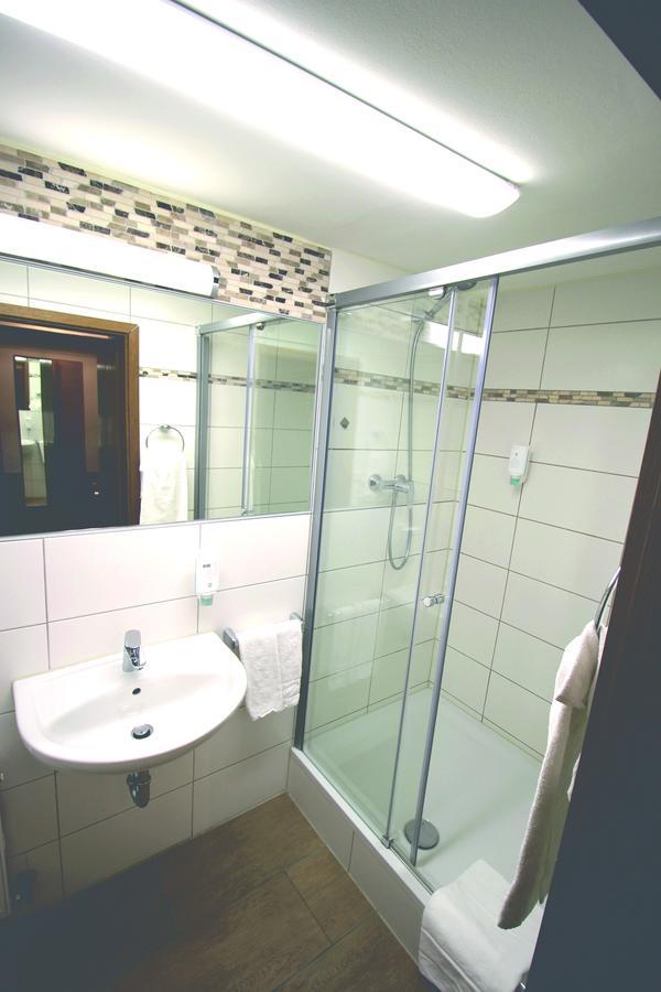 Hotel Vitis Эрдинг Экстерьер фото